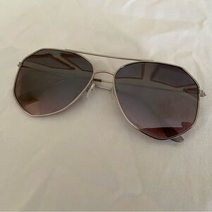 Unisex silver frame, black/brown lens aviator sunglasses - OS